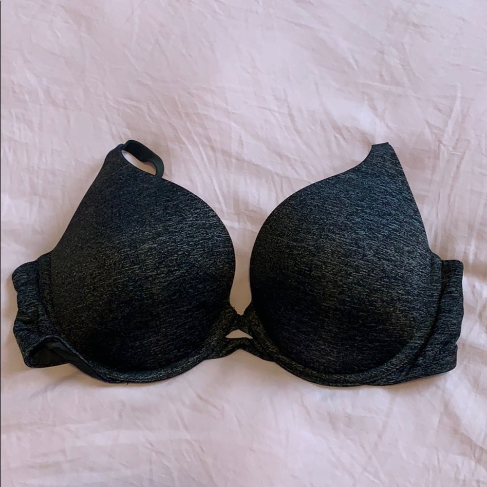 Victoria’s Secret 34D padded bra